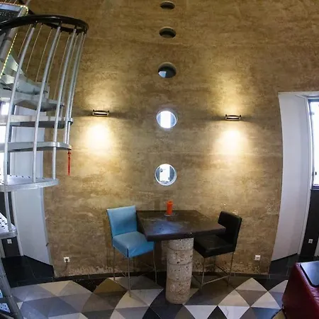 Apartment Boven In De Watertoren Met Dakterras Strijen
