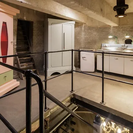 Boven In De Watertoren Met Dakterras * Strijen