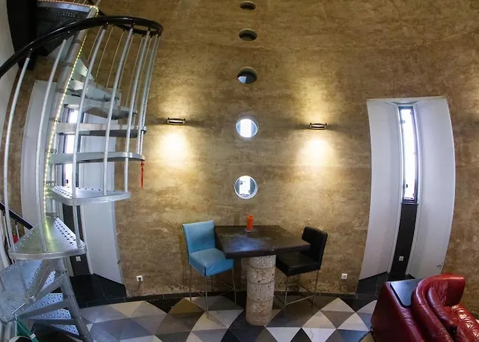 Apartamento Boven In De Watertoren Met Dakterras Strijen