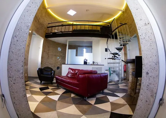 Boven In De Watertoren Met Dakterras Strijen