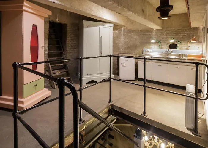 Boven In De Watertoren Met Dakterras * Strijen